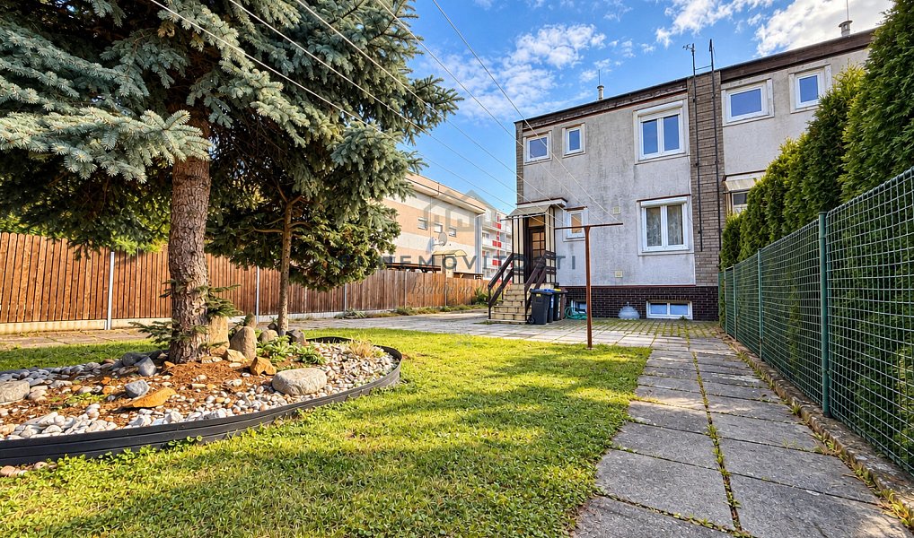 Prodej domu 117 m² s pozemkem 398 m², Jičín – náhled fotky 2