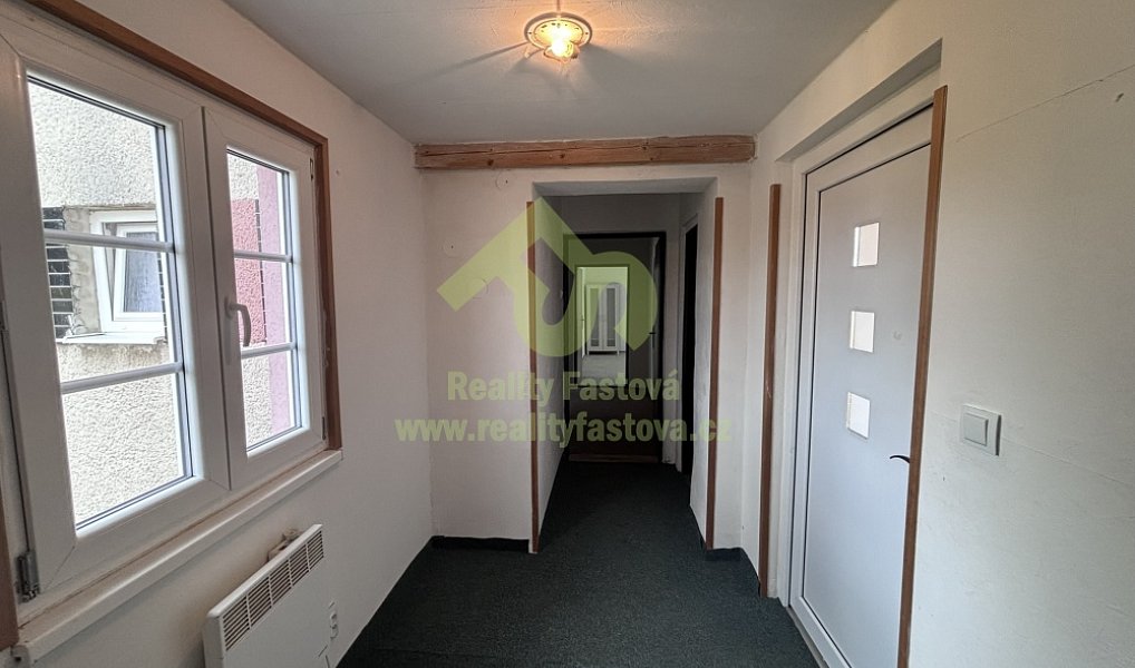 Prodej domu 228 m² s pozemkem 1 076 m², Rokycany – náhled fotky 39