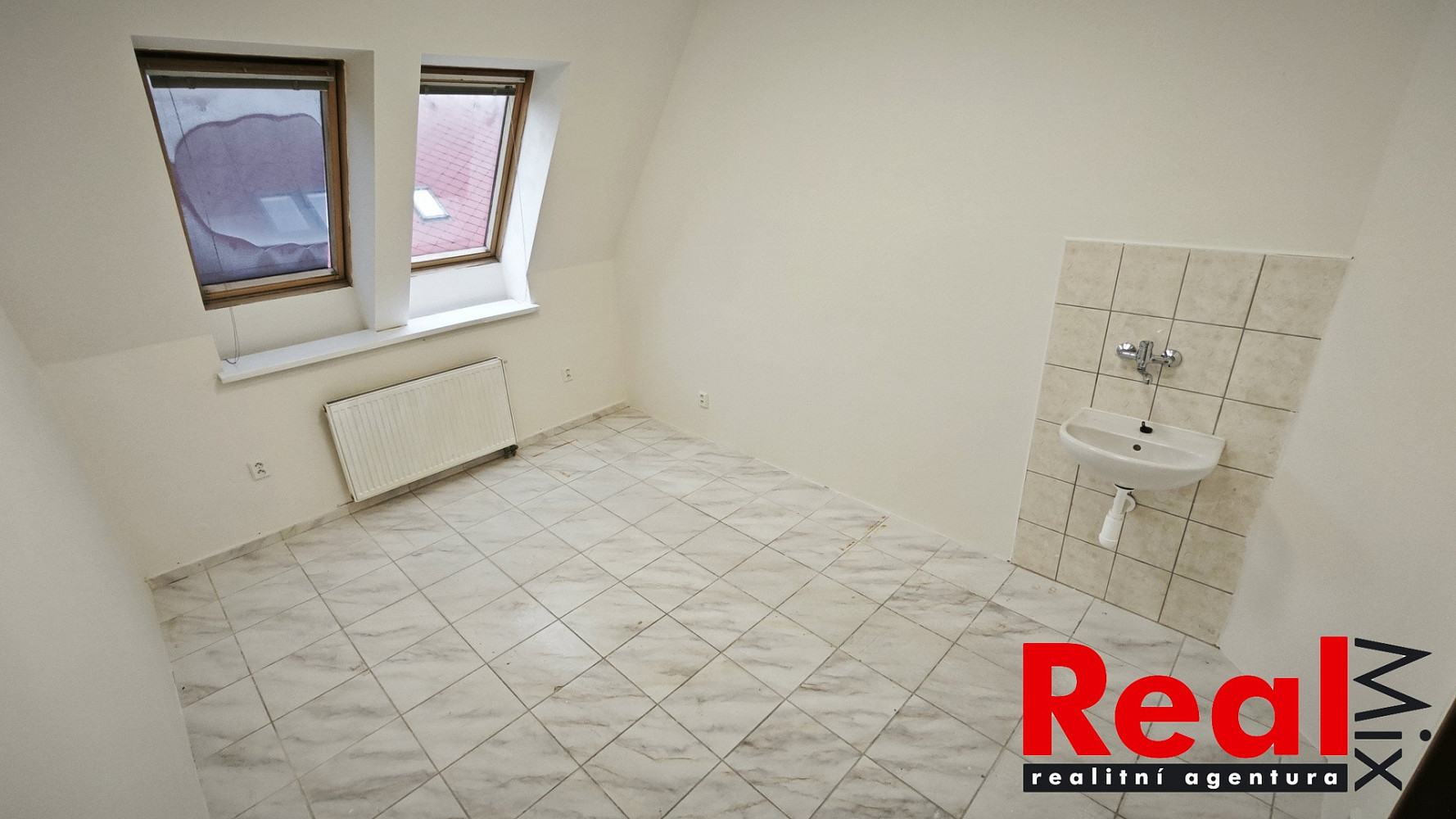 Pronájem kanceláře 15 m² – fotografie 4