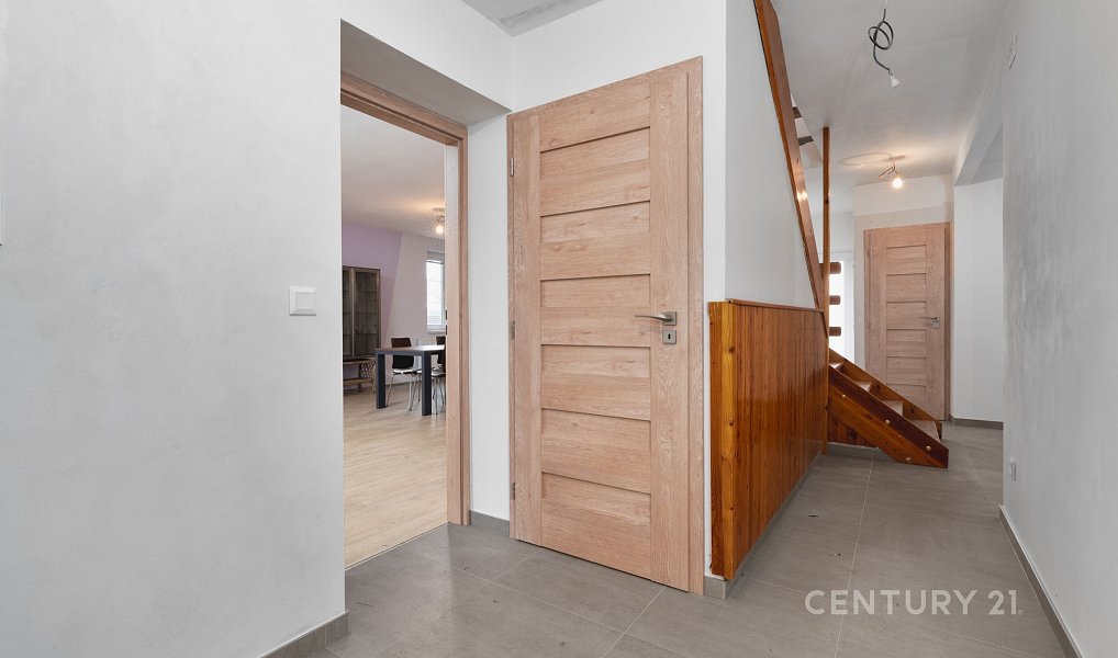 Prodej domu 232 m² s pozemkem 1 199 m², Rabyně – náhled fotky 28
