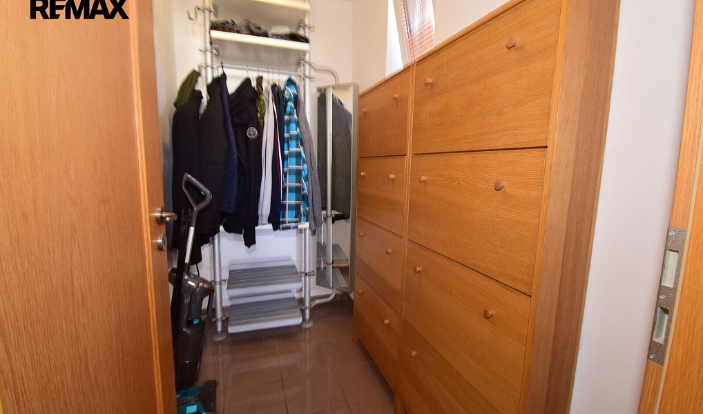 Prodej domu 222 m² s pozemkem 1 115 m², Oslov – náhled fotky 4