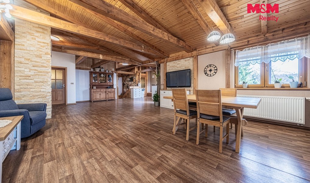Prodej domu 384 m² s pozemkem 2 948 m², Blatno – náhled fotky 7