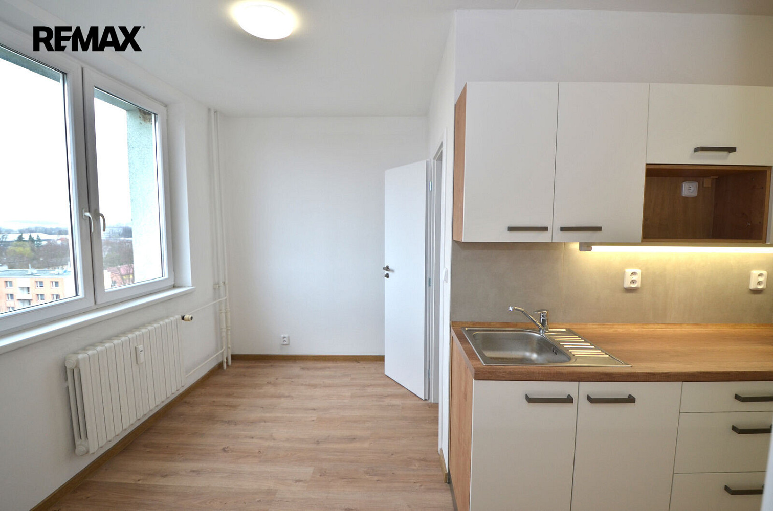 Pronájem bytu 1+1 38 m²