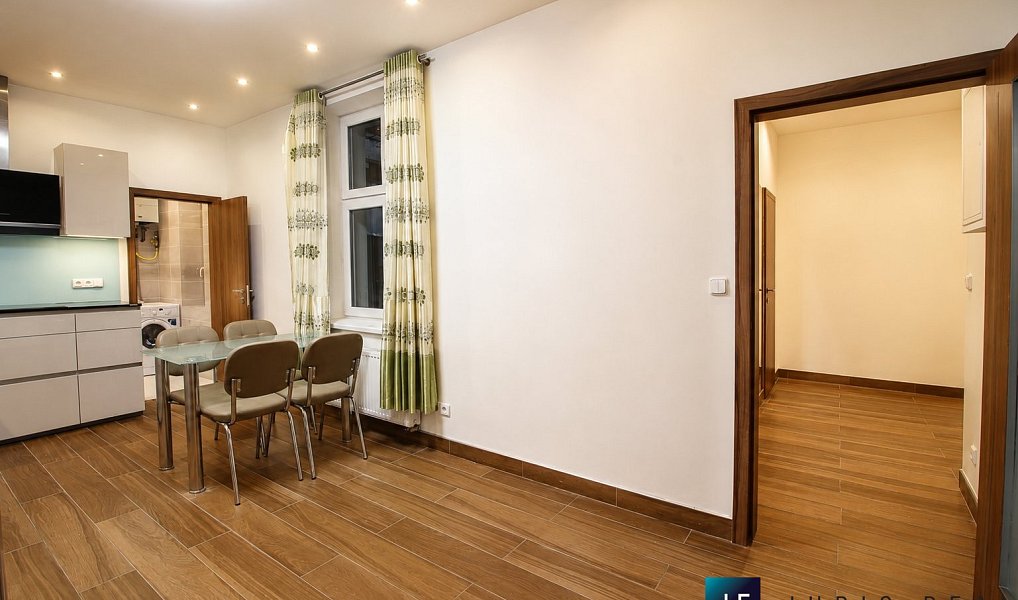 Prodej bytu 2+1 87 m², Praha – náhled fotky 3
