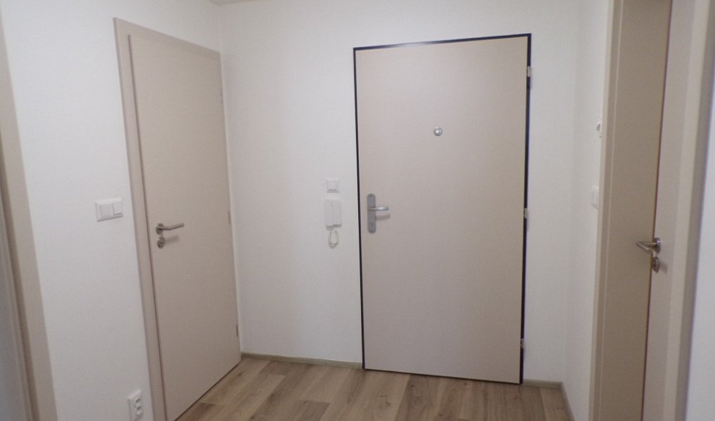 Prodej kanceláře 63 m², Praha – náhled fotky 7