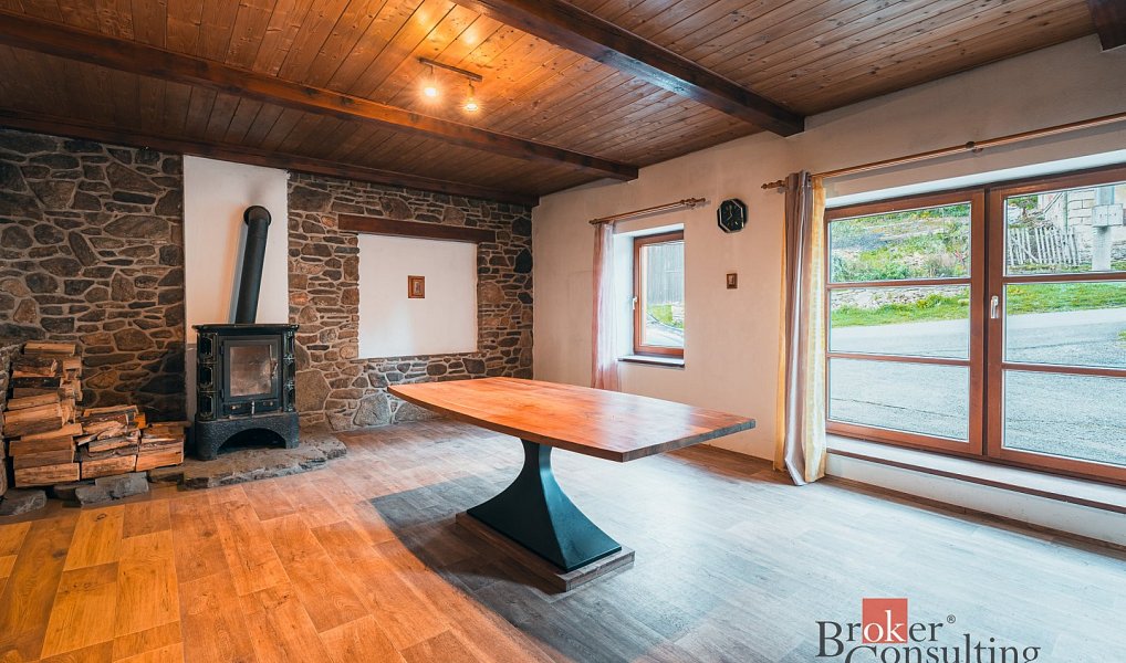 Prodej domu 223 m² s pozemkem 883 m², Mnichov – náhled fotky 3