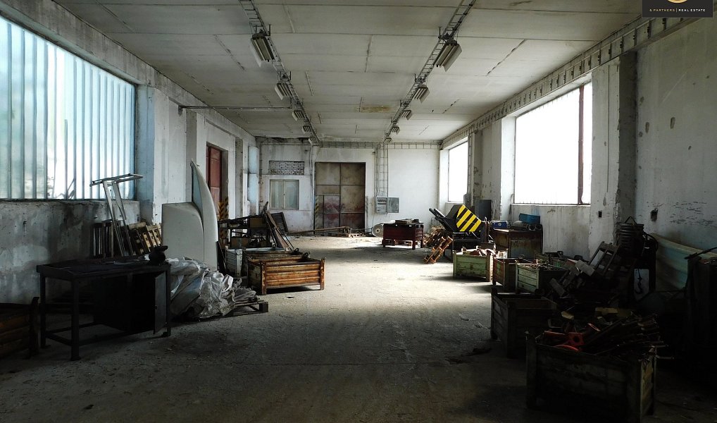 Pronájem skladovacích prostor 170 m², Vroutek – náhled fotky 2