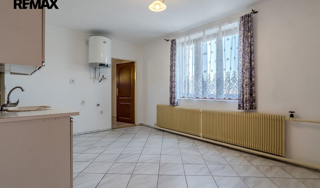 Prodej domu 151 m² s pozemkem 903 m², Lužná – náhled fotky 14