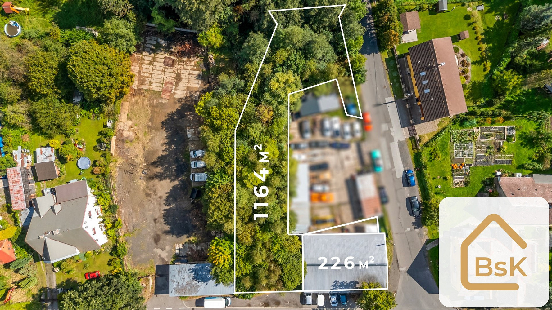 Prodej komerčního pozemku 1 390 m² — photo 2