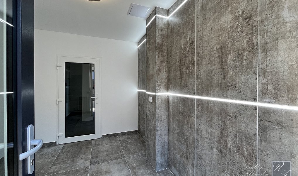 Prodej bytu 2+kk 40 m², Kraslice – náhled fotky 23