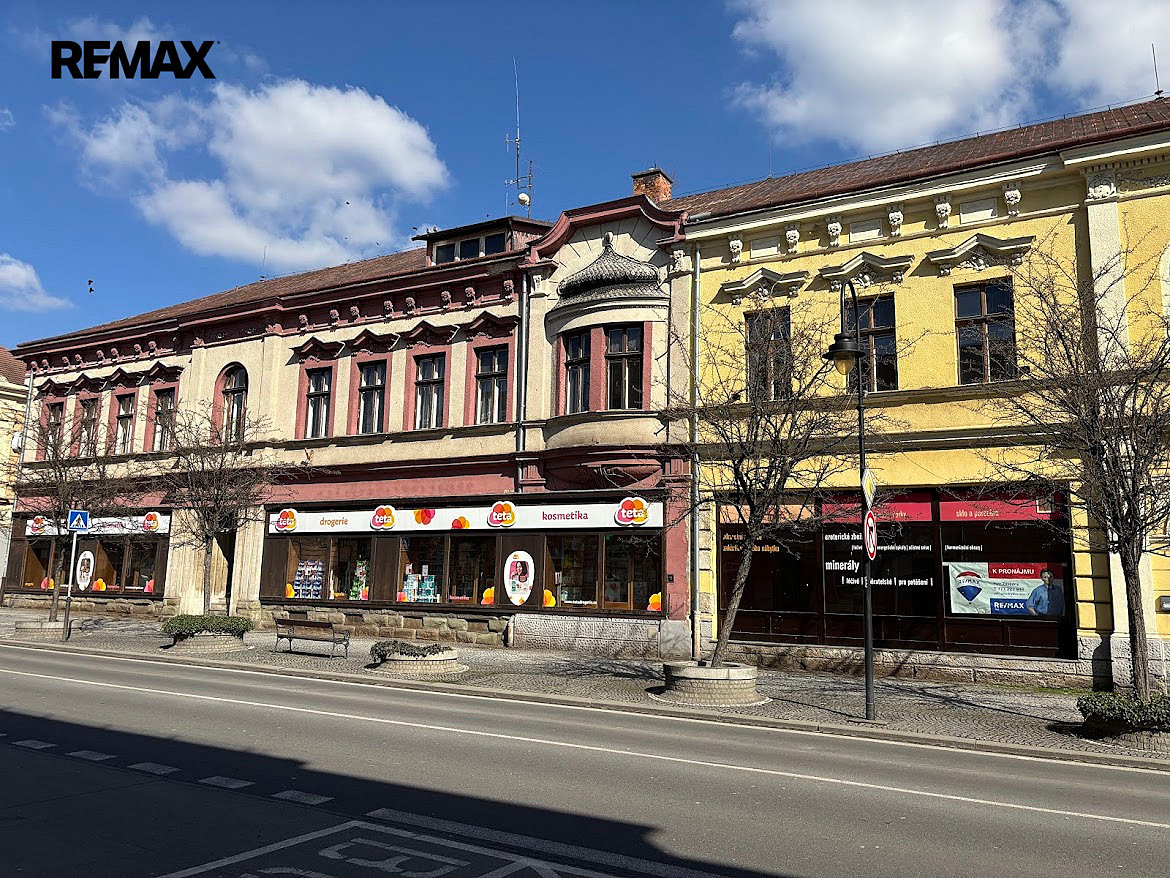Pronájem kanceláře 800 m² — photo 4
