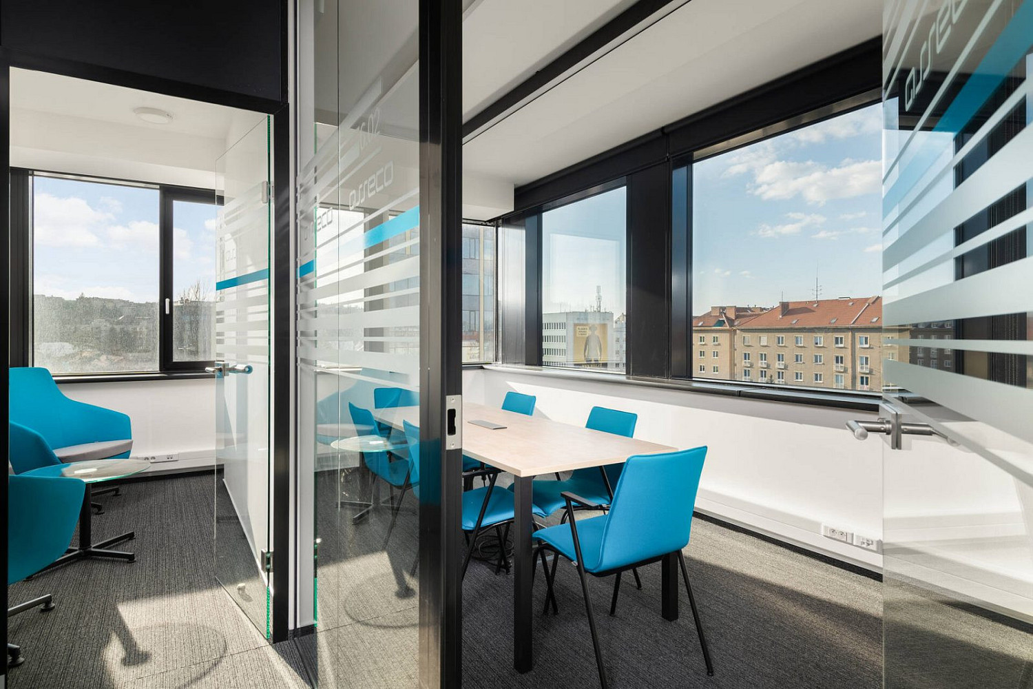 Pronájem kanceláře 202 m² – fotografie 3