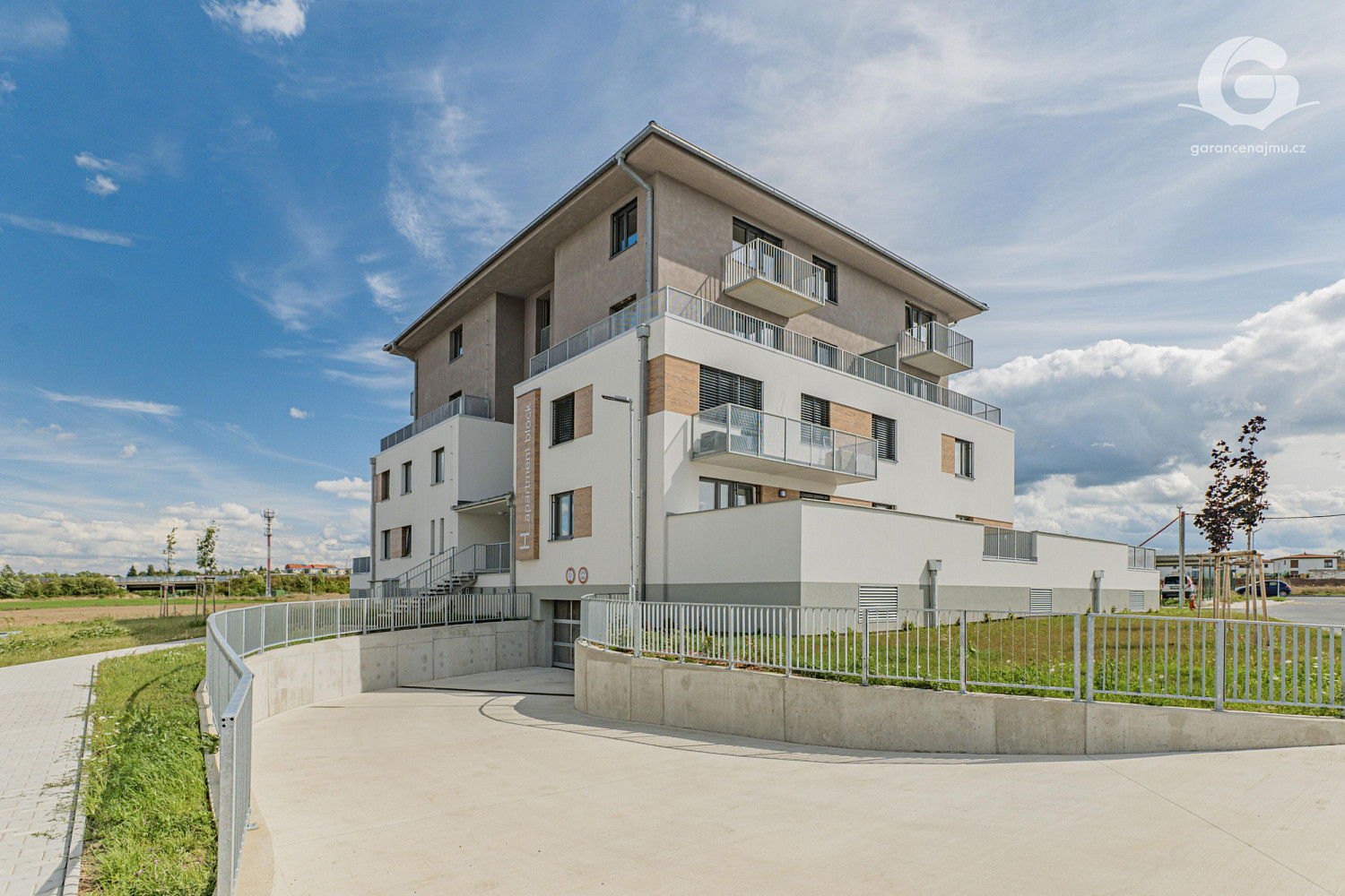 Pronájem bytu 3+kk 73 m²