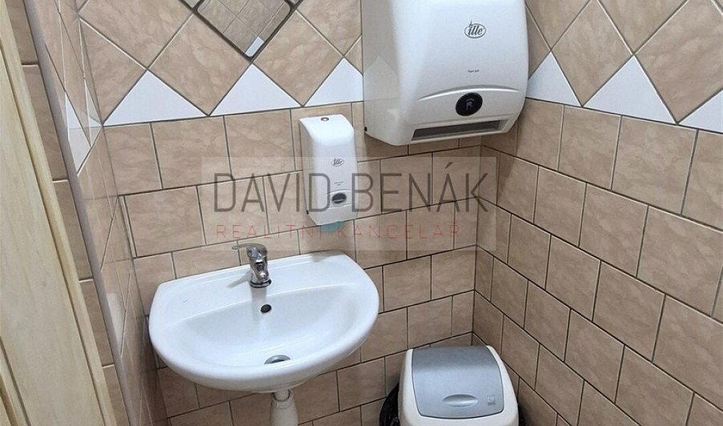 Prodej restaurace 459 m², Všestary – náhled fotky 20