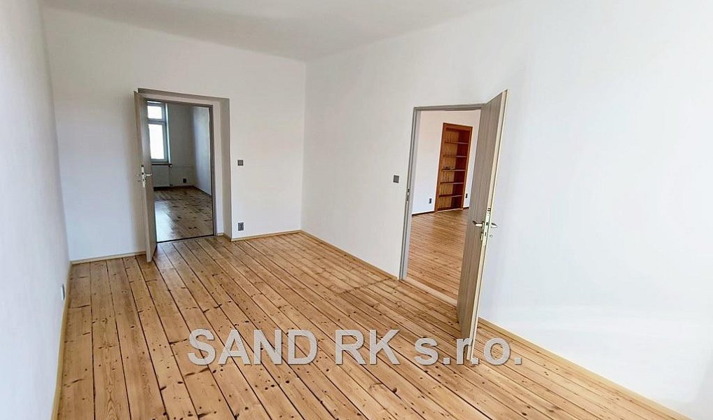 Prodej bytu 4+1 130 m², Plzeň – náhled fotky 17