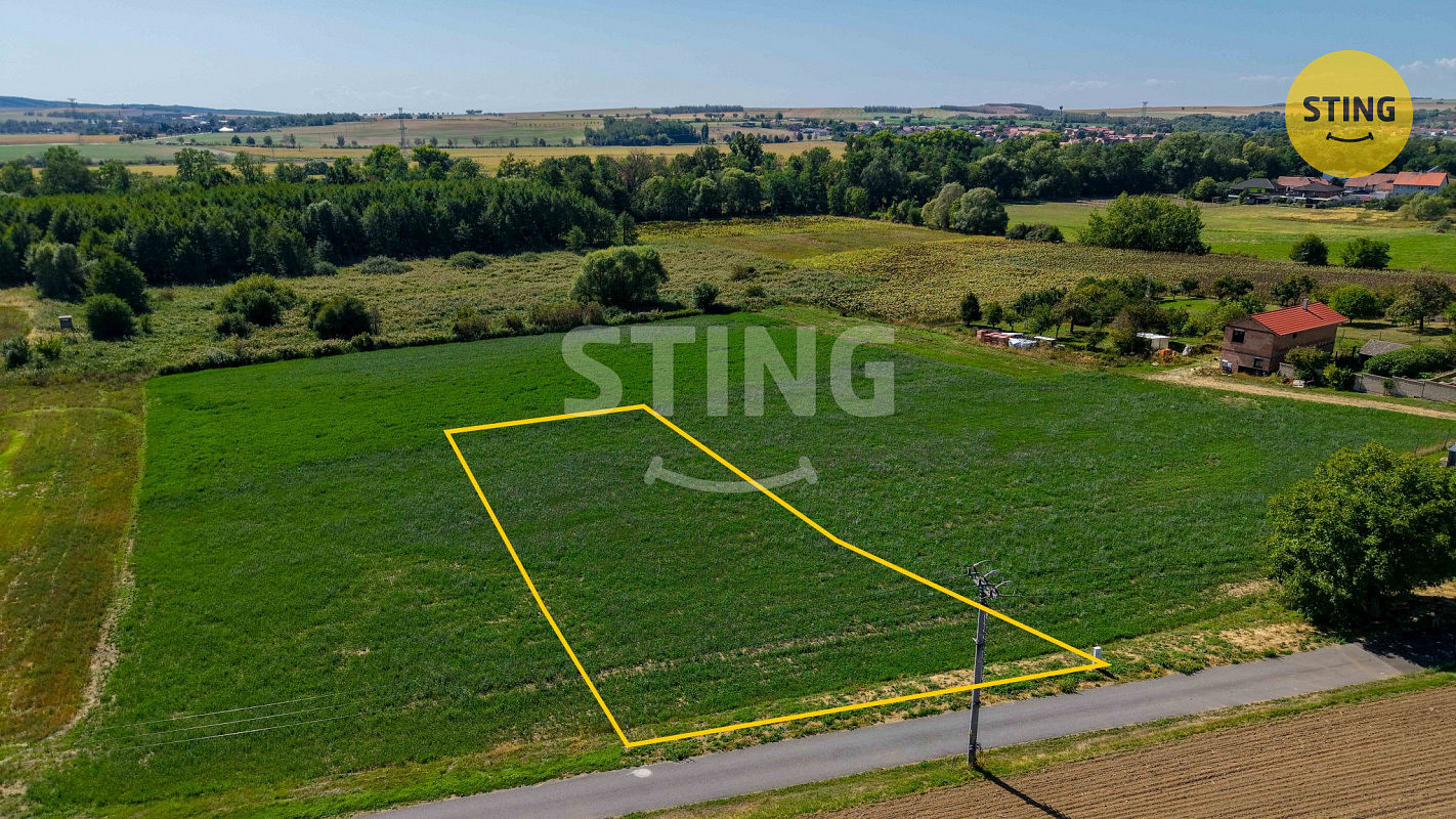 Prodej stavebního pozemku 1 490 m² – fotografie 2