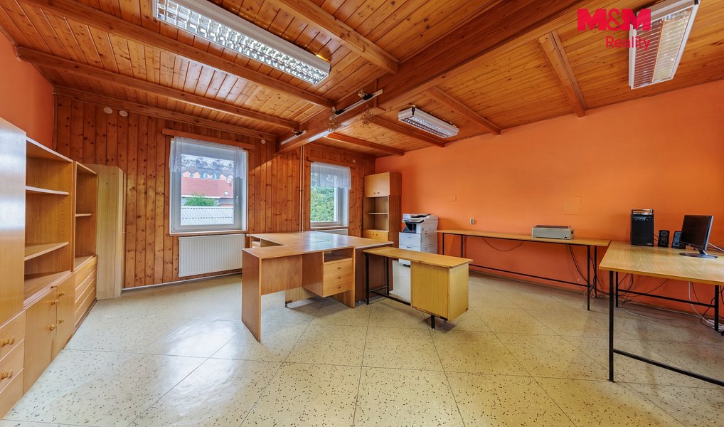 Prodej kanceláře 900 m², Karlovy Vary – náhled fotky 3