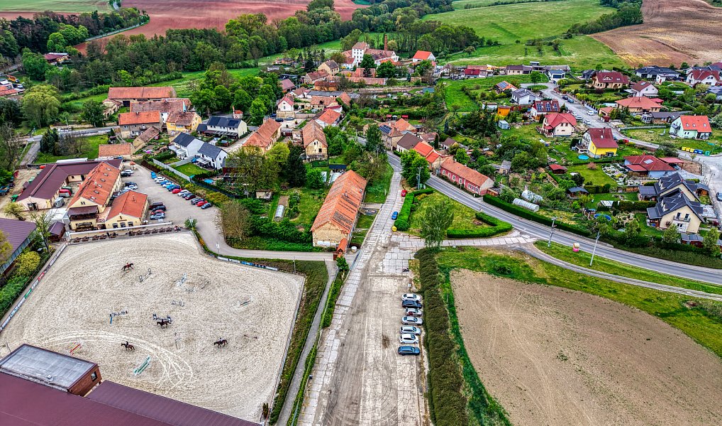 Prodej domu 250 m² s pozemkem 800 m², Královice – náhled fotky 21