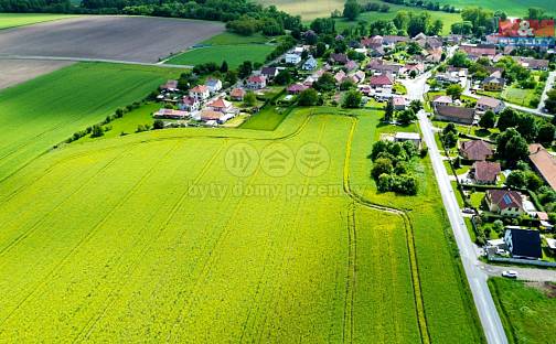 Prodej stavebního pozemku 1 054 m², Úhřetická Lhota, okres Pardubice
