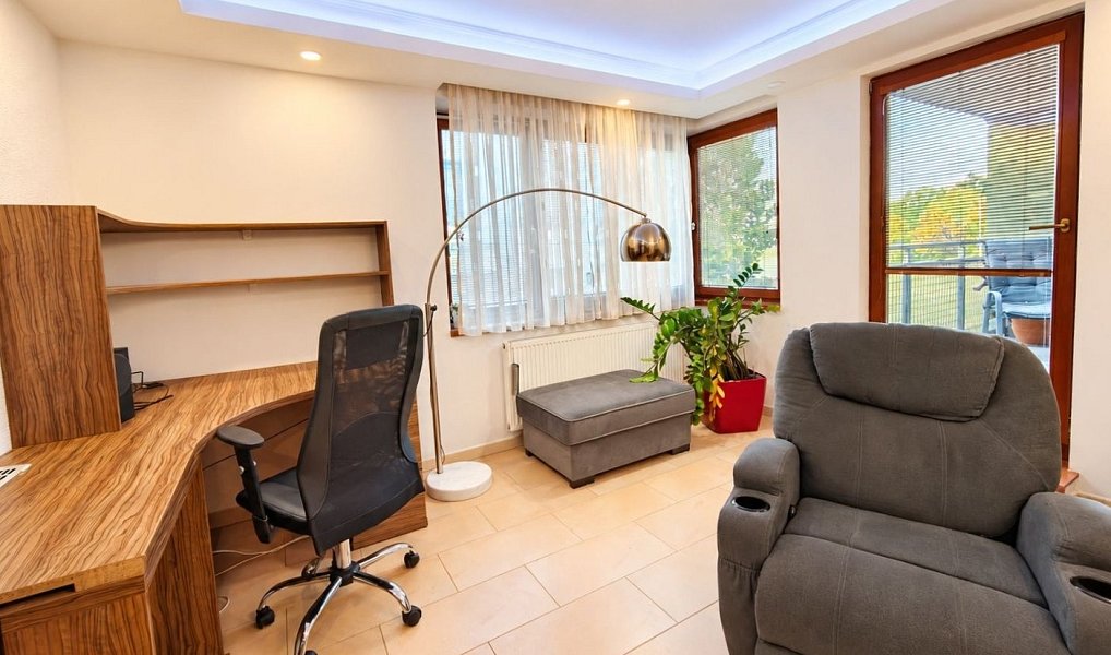 Pronájem bytu 4+kk 115 m², Pardubice – náhled fotky 7