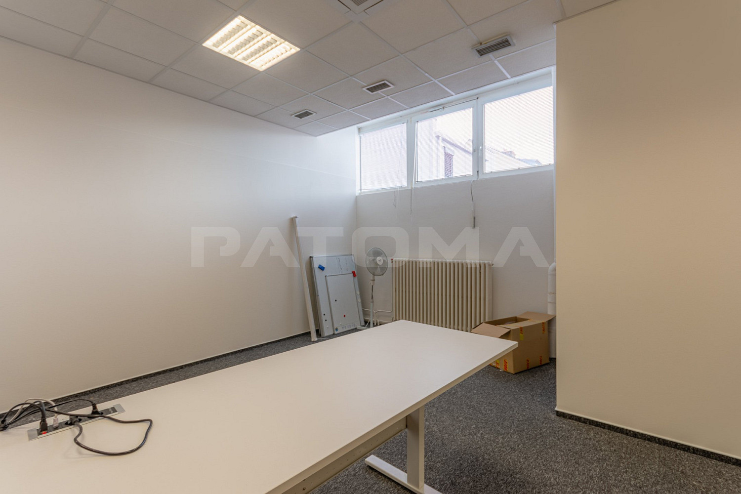 Pronájem kanceláře 520 m² – fotografie 4