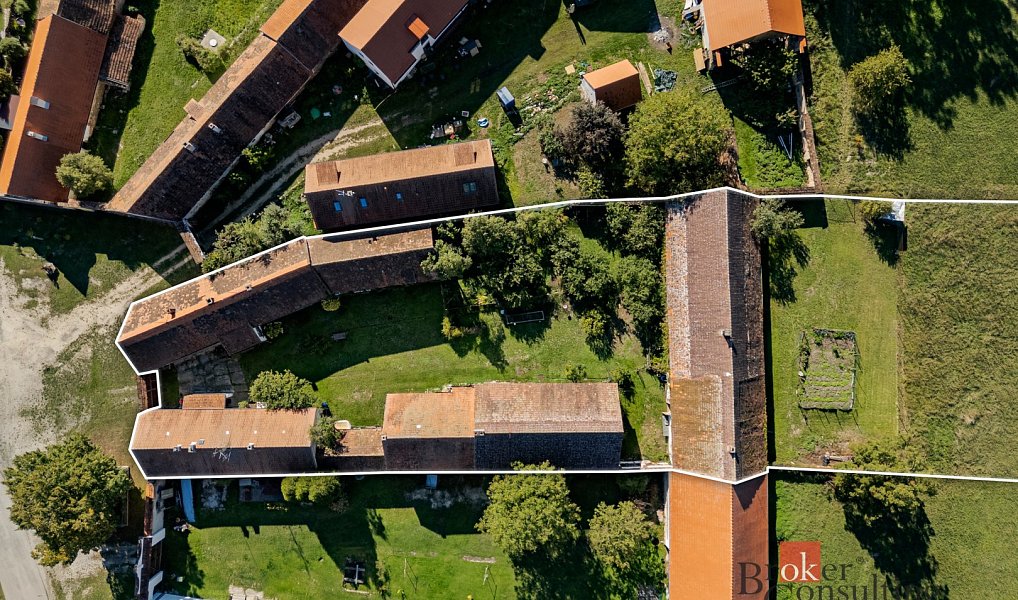 Prodej domu 202 m² s pozemkem 8 214 m², Dívčice – náhled fotky 27