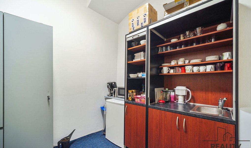 Pronájem kanceláře 82 m², Pardubice – náhled fotky 10