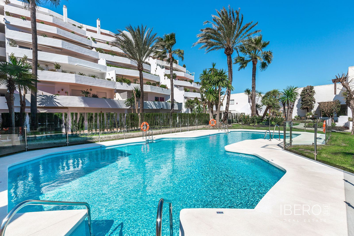 Piso 3+kk – Marbella, Nueva Andalucía - Vista 3