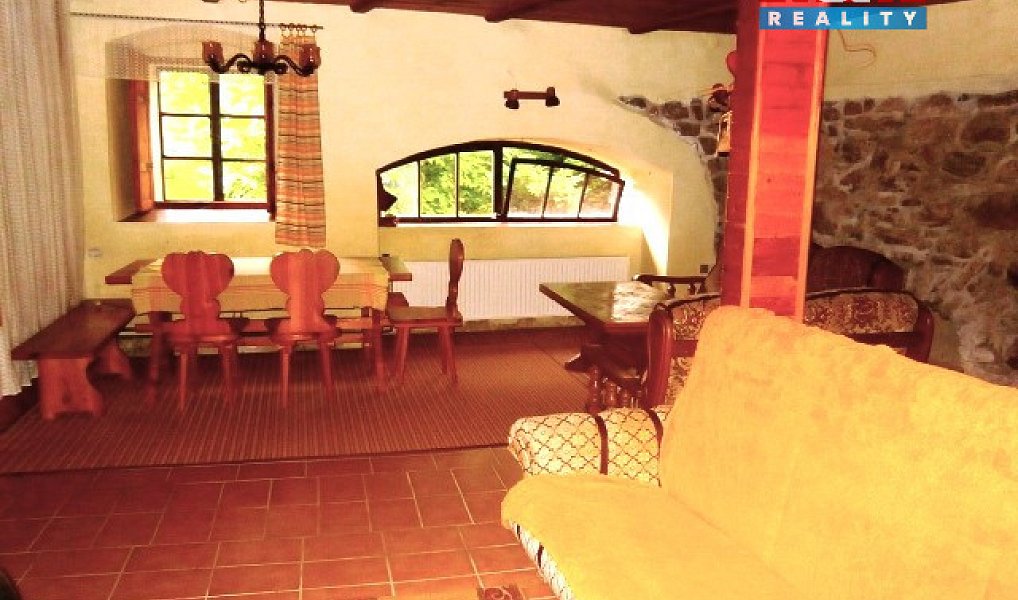 Prodej pole 107 344 m², Blatno – náhled fotky 2