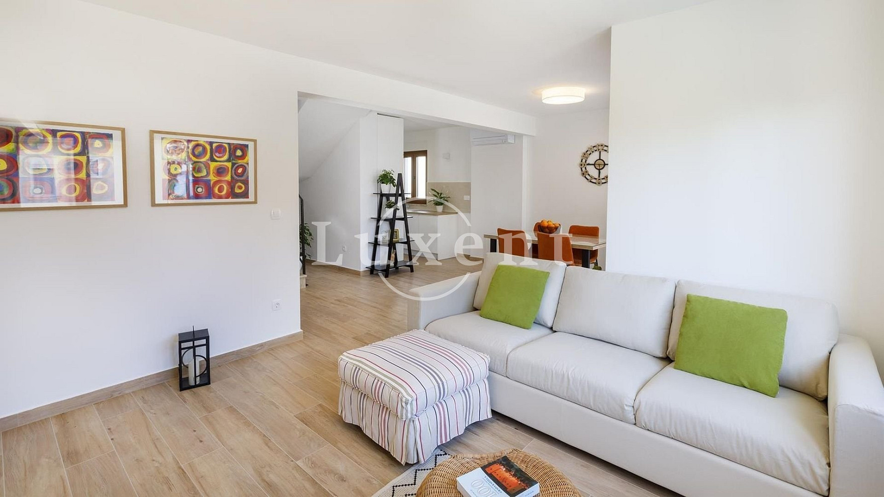 Prodej domu 450 m² s pozemkem 712 m² – pohled 3