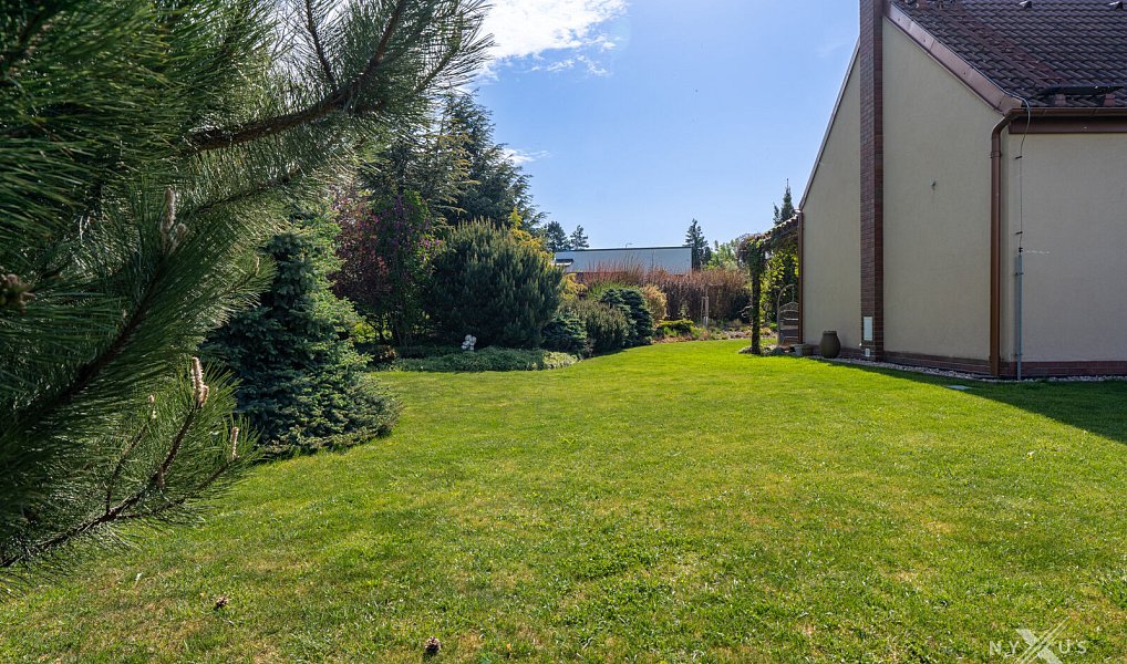 Prodej domu 250 m² s pozemkem 1 437 m², Dobřejovice – náhled fotky 20
