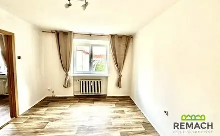 Pronájem bytu 1+1 31 m², Boženy Němcové, Uherské Hradiště