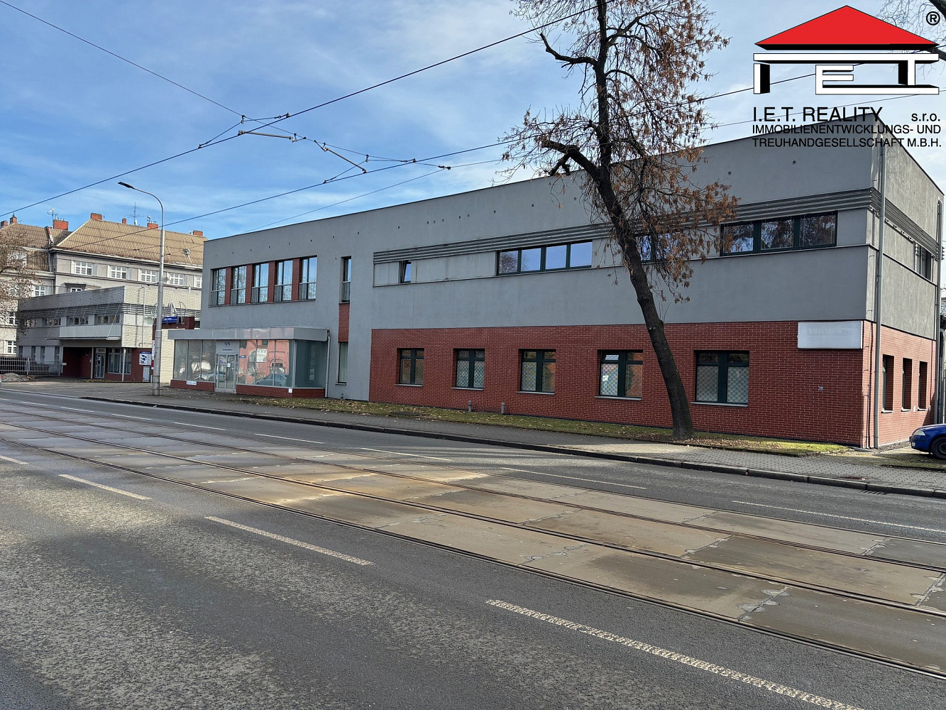 Pronájem skladovacích prostor 450 m²