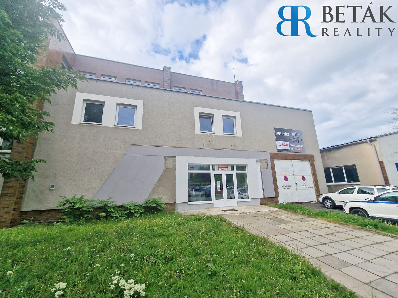 Pronájem obchodních prostor 257 m²