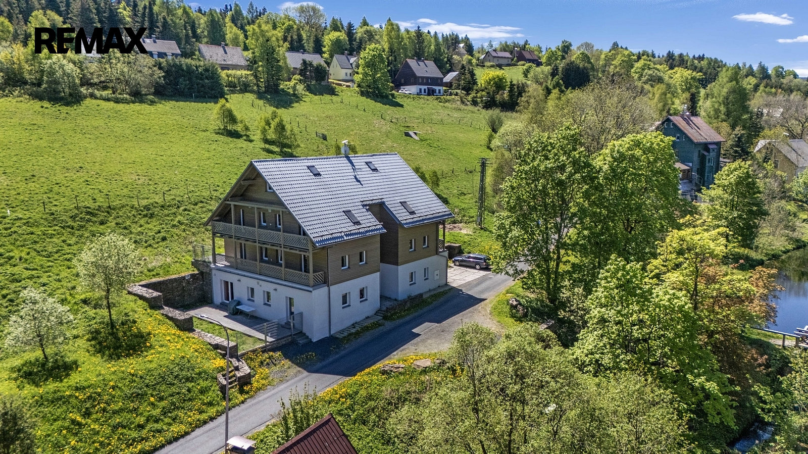Prodej komerčního objektu (jiného typu) 64 m²