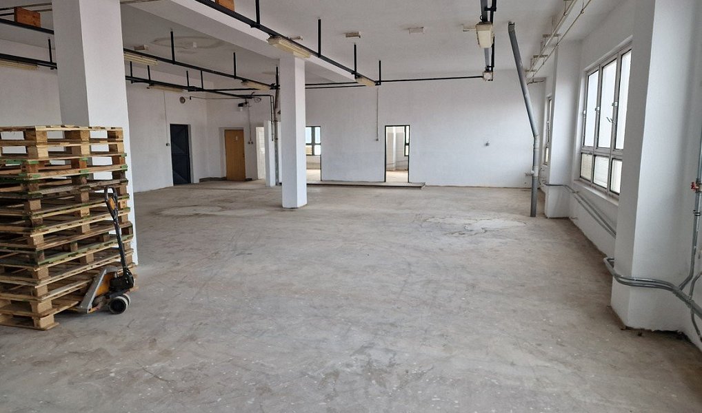 Pronájem výrobních prostor 298 m², Jihlava – náhled fotky 4