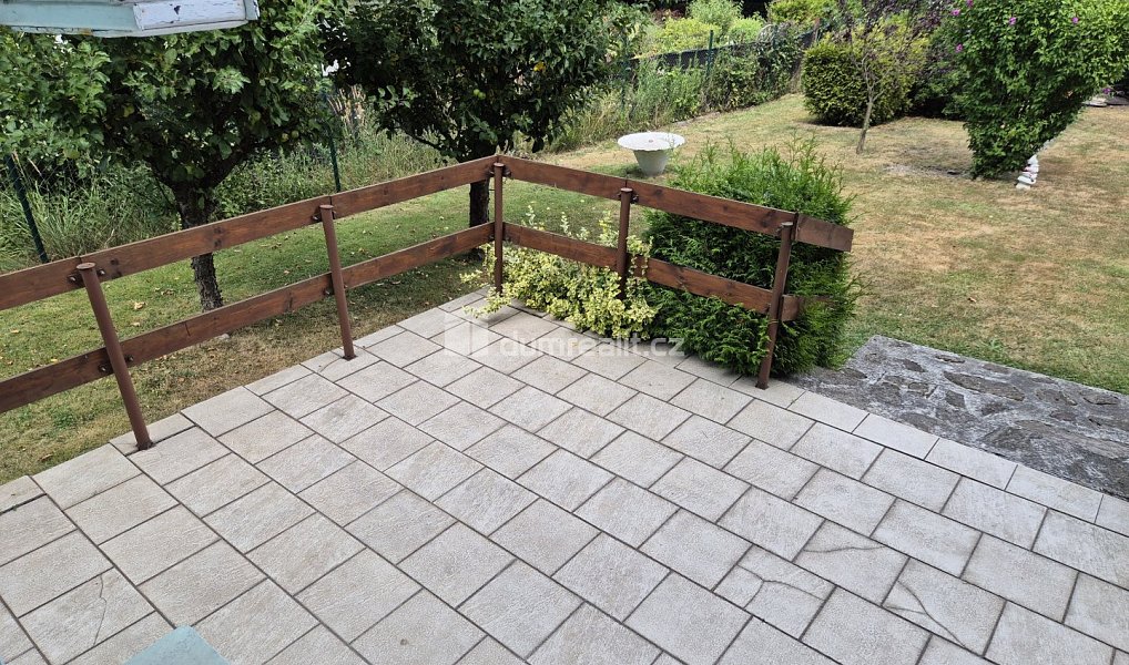 Prodej chaty/chalupy 40 m², Lišov – náhled fotky 24