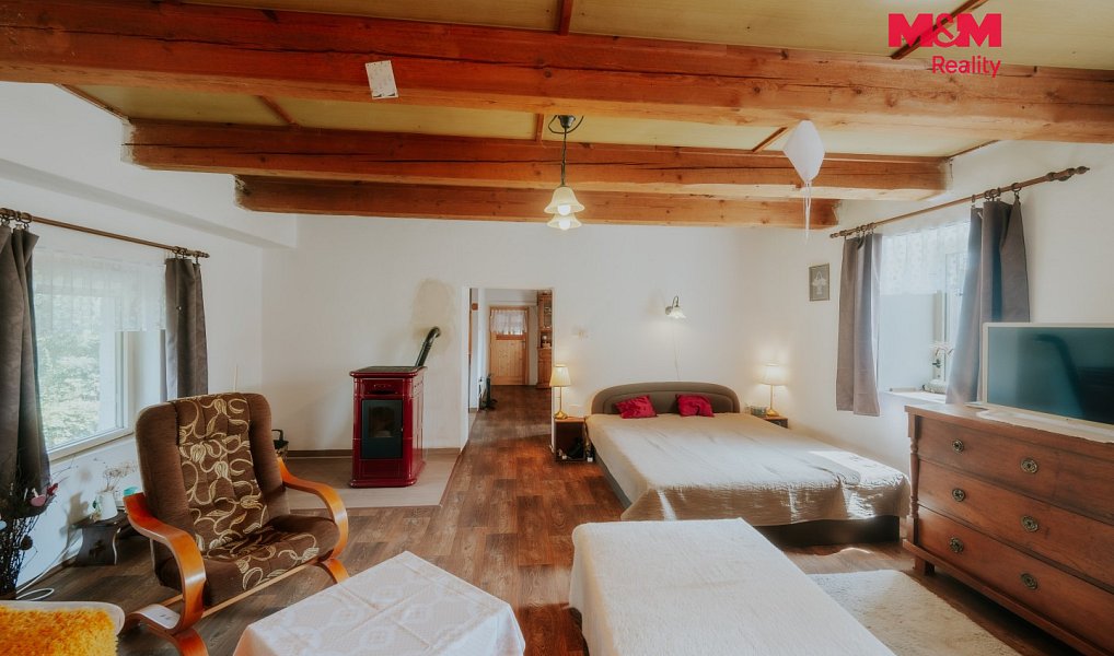 Prodej domu 250 m² s pozemkem 875 m², Kadov – náhled fotky 19