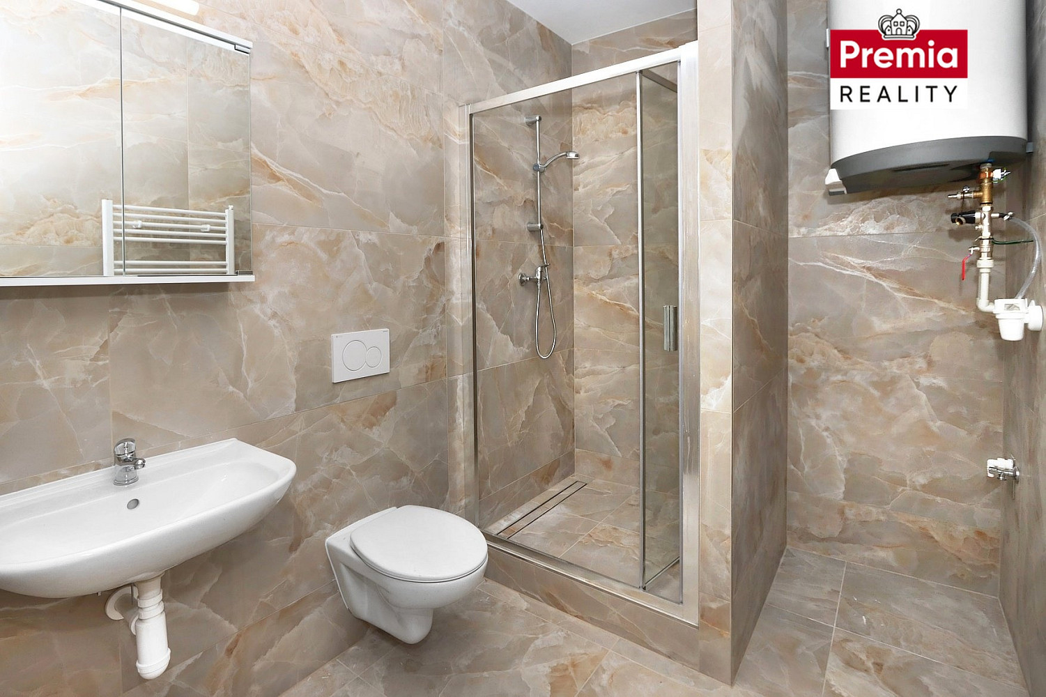 Pronájem bytu 2+kk 43 m² – fotografie 3