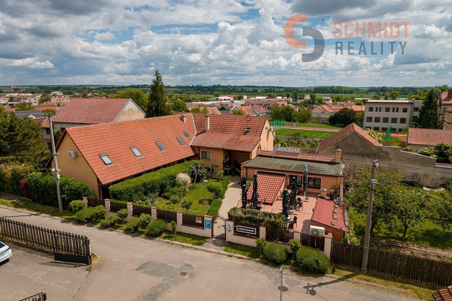 Prodej domu 450 m² s pozemkem 637 m² – fotografie 2