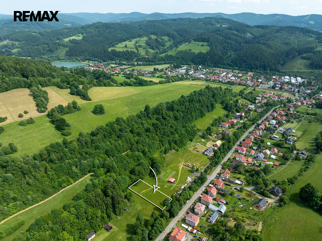 Prodej stavebního pozemku 1 143 m² – fotografie 3