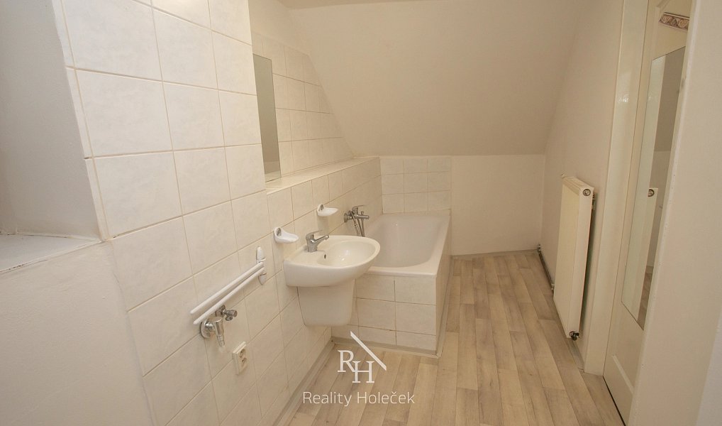 Prodej nájemního domu, činžáku 228 m², Kladno – náhled fotky 10