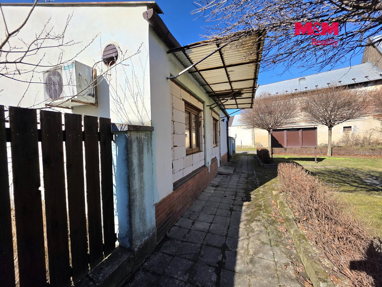 Prodej obchodních prostor 75 m² — photo 2