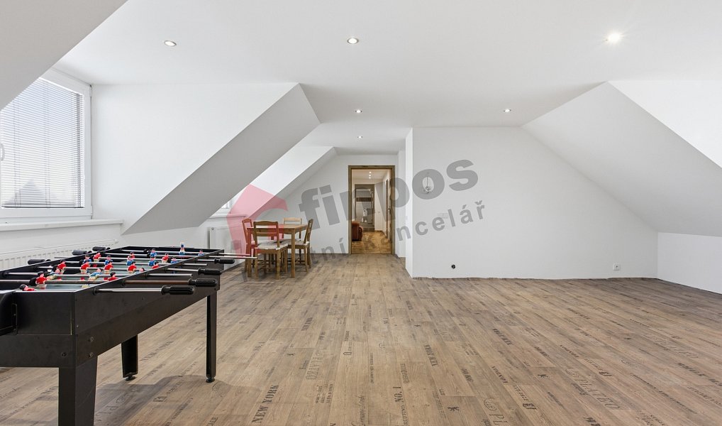 Prodej domu 282 m² s pozemkem 409 m², Velemín – náhled fotky 16