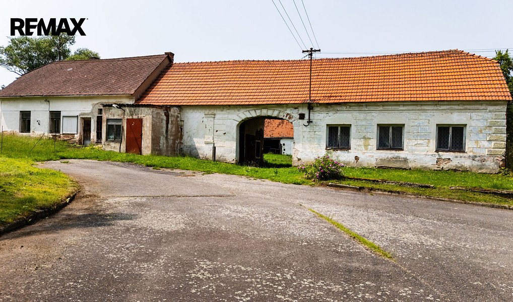 Prodej komerčního prostoru, 873 m², Tábor, Hodětín
