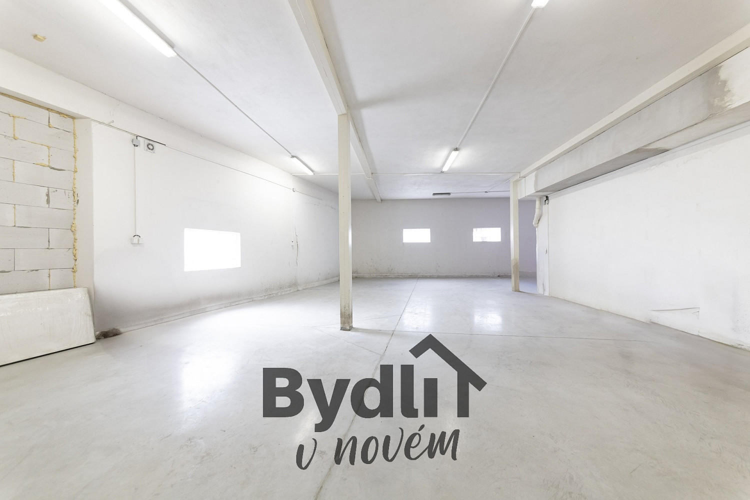 Prodej skladovacích prostor 277 m² — photo 3