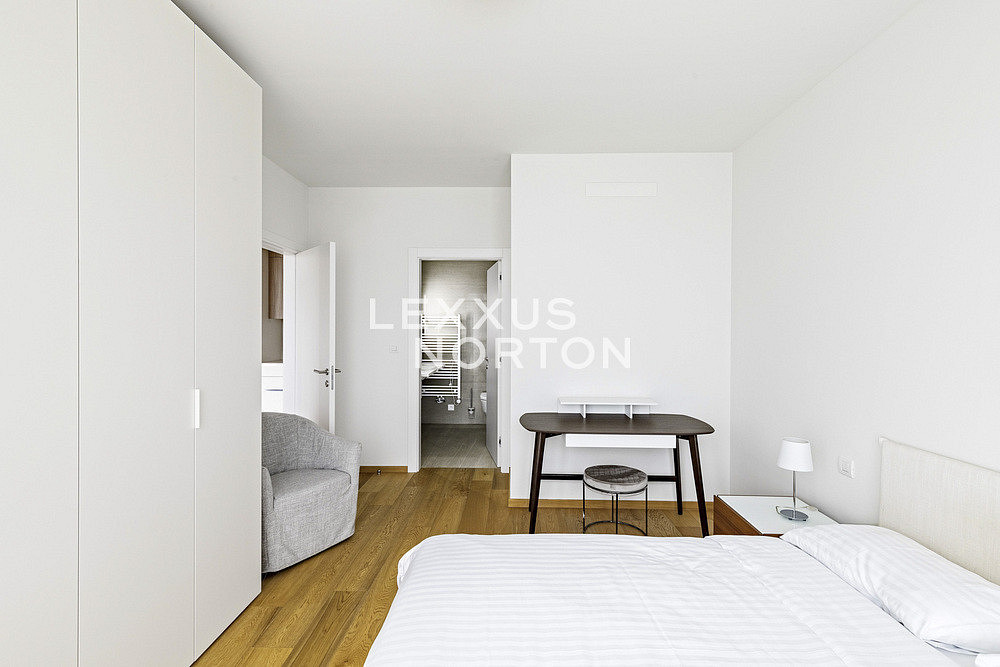Pronájem bytu 2+kk 60 m² – fotografie 5