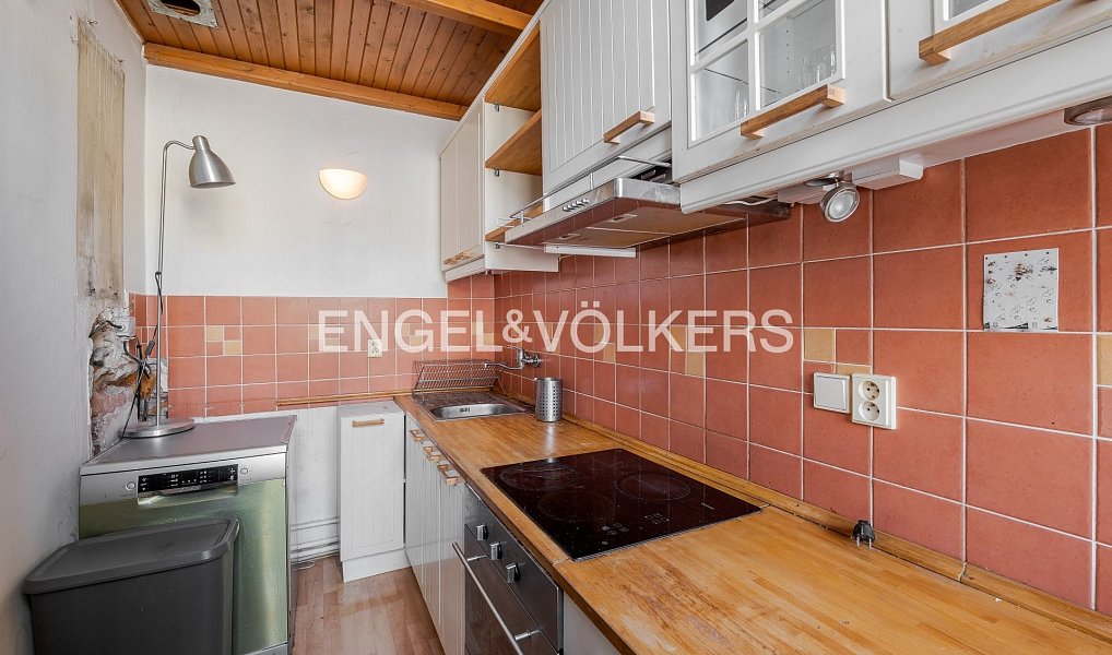 Pronájem bytu 3+1 126 m², Praha – náhled fotky 2