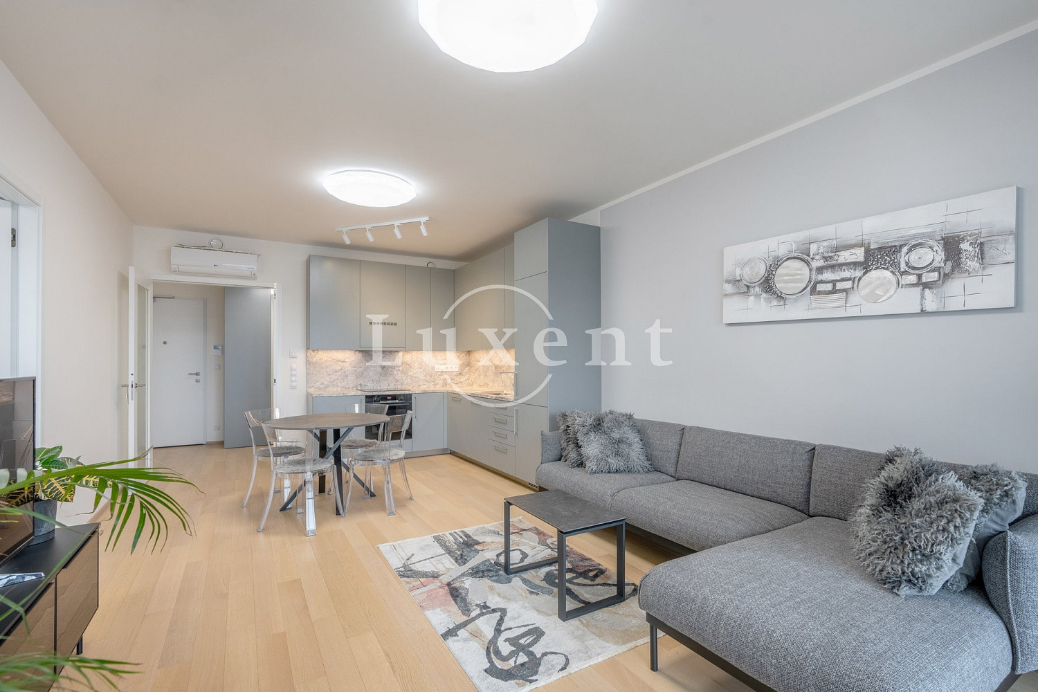 Pronájem bytu 2+kk 60 m² – fotografie 5
