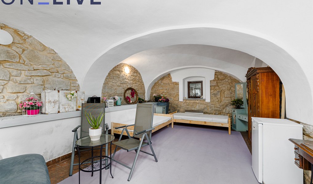 Prodej domu 650 m² s pozemkem 3 730 m², Rozvadov – náhled fotky 13